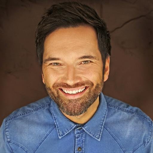 Nommsen's profile picture. TV Host Journalist