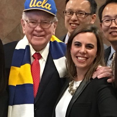 AskVeem's profile picture. Badass Business Woman ⚡️