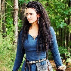 The woman with the Lion Tattoo, Steals from the rich to feed the poor and hungry, there will be happiness in Nottingham you'll see {OpenRp} | FemRobin | OUAT |
