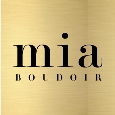 MiaBoudoir's profile picture. Mia boudoir of Plymouth Michigan specializes in fine art portraiture of women by providing a luxury service unlike other portrait sessions.