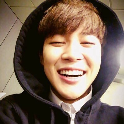 Jinkiiboo's profile picture. hi lets be friends :) SHINee and BTS are my #1s but i listen to many different groups also :)