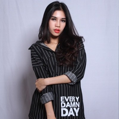 vaniamutia's profile picture. 