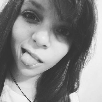 livias373's profile picture. Livia Souza