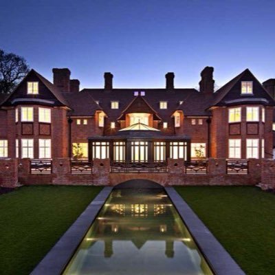 LifeAmbitionsss's profile picture. Life Ambitions | We do not claim to own any media posted | Luxury homes, cars, boats and much more |