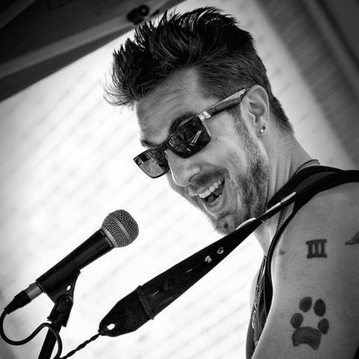 Singer/songwriter. 'We are the music makers, and we are the dreamers of the dream...' Facebook: https://t.co/gdjPwIKoRl