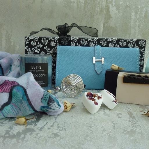 Hamper Gift Box