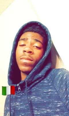 jonhy_twofeet's profile picture. 