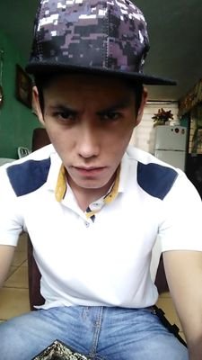 01enik's profile picture. Will be happy when I'm dead