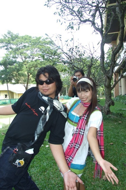 pilotgrip's profile picture. Singer-singer-singer