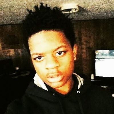 runitup_baby_E's profile picture. rip_Darryl..rip_G..rip_Dre#FREE_MEEZE 
#FREE_DG....yeah them niggas