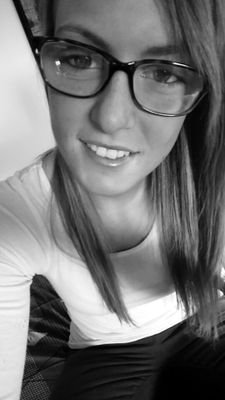 yutzy_jolene's profile picture. 