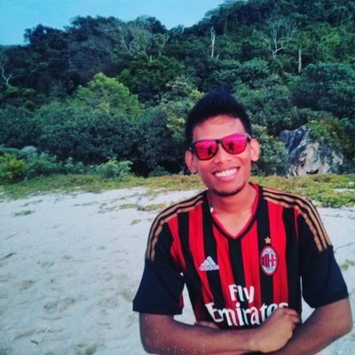 the beginning of success !!!
#ForzaMilan 1899 ( pin: 5B01F200 )