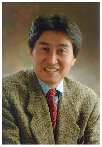 元教授の心臓外科医です。米国胸部外科学会メンバー。内外の関連学会理事や研究会会長を歴任。日夜患者さんの救命に努力しています。傷跡の目立たない体にやさしい心臓弁膜症への弁形成や冠動脈バイパス手術、心不全心筋症などに力を入れています。私のHPやAll About健康記事もご覧下さい。心臓手術のご相談もどうぞ。