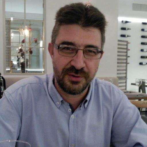 Claretiano, segoviano (¡de Otones!).
Misión Católica Española, París