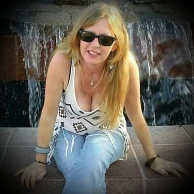 SuzyMinnican's profile picture. G'Day! How are you? I am great, thanks! Nice to meet you. I'm an Aussie girl, love Physics!!