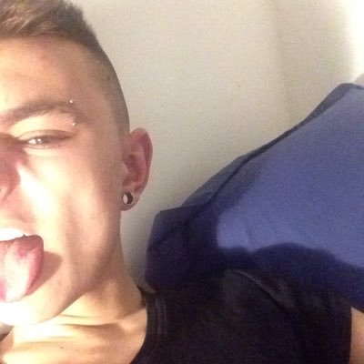 canacalmz's profile picture. 