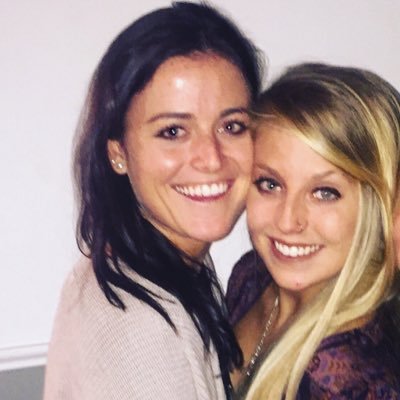 lindspinz1's profile picture. Christmas Lover, UNCW Volleyball Alum, Hi Odie