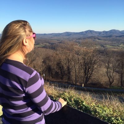erin_ees2879's profile picture. Too magical for this shit