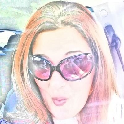I specialize in creating small businesses social media presence and assisting w/marketing needs. So whether you have a presence or need 1 contact Michelle!