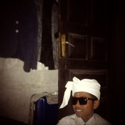 putudede19's profile picture. 