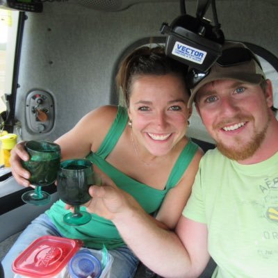 ChicknWhisperer's profile picture. Wife and partner on the field to @abfarmdawg. Mom to a cutie. Chicken whisperer. Nurse. Wanna be runner.