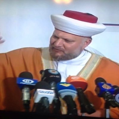 ‏الشيخ الدكتور محمد صالح الموعد، رئيس الهيئة الإستشارية والناطق الرسمي لمجلس علماء فلسطين خطيب وامام مسجد الحسين الجنوب والمشرف الأول على مسجد الشيخ عمر الموعد.