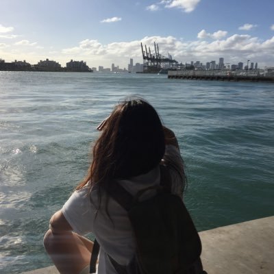 greloss's profile picture. Lo que cuenta no son los años en tu vida, sino la vida en tus años.