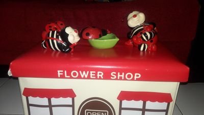 poetriadinda02's profile picture. 