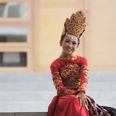 silih asuh, silih asih, silih nyengitan kanggo majukeun budaya sunda