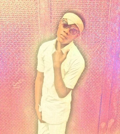 pzonex's profile picture. 