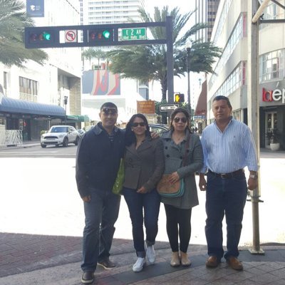 Fiel creyente de todo lo que nace de uno mismo,Pura actitud positiva conciencia,Fiel Admiradora De Dios!! Madre de dos pollitas♥y esposa por amor!!