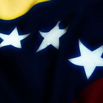 #RESISTENCIA El día que salgamos sin banderas de partidos políticos y solo con nuestra bandera de Venezuela caerá está dictadura. 🇻🇪

Radical AntiComunista