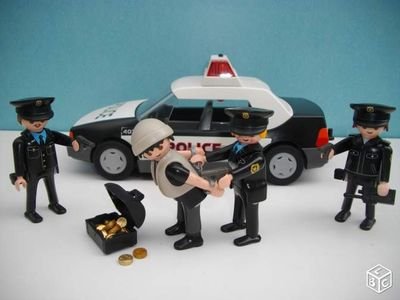 bzmbzms's profile picture. sans bio, sans profil, sans rien.