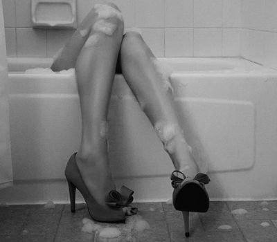 fell_Xx's profile picture. Shy words mistress, who's managed to slide past your sonar - until now...  (18+)