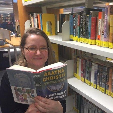 LibrariannB Profile Picture