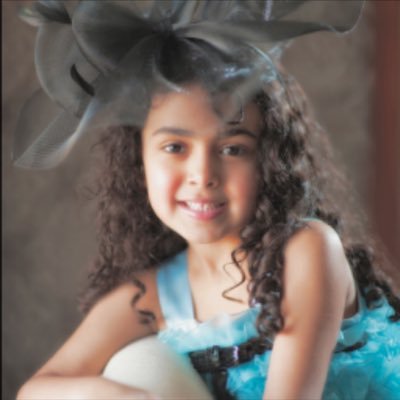 Saraalthenayan's profile picture. الحـمدالله حـمـداً كثـيراً تستديم بـه النـِعــم| اللهم ارحم اغلى من رحلو عني #ثنيان_الثنيان #عبدالعزيز_الثنيان #عبدالرحمن_الثنيان