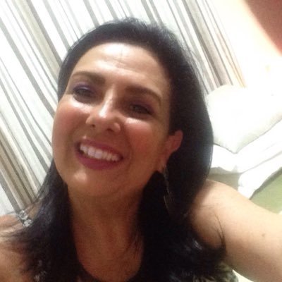 Jornalista da área de TI, aquariana de carteirinha