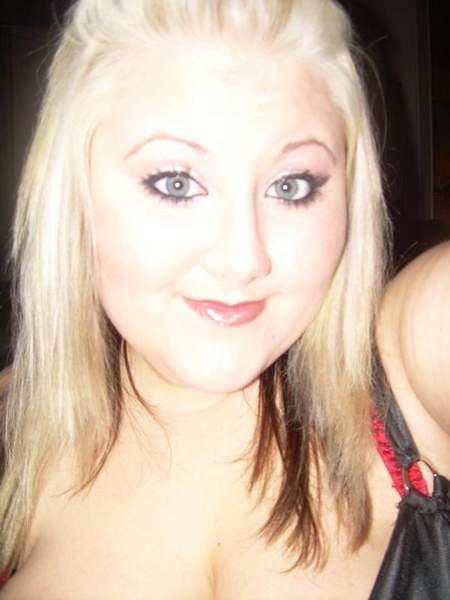 ShylaGosse86's profile picture. just your avg grl