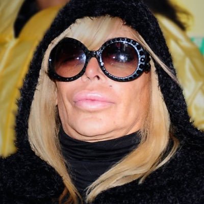 cheapmoscato's profile picture. I’m not that smart, but I’ve got things to say