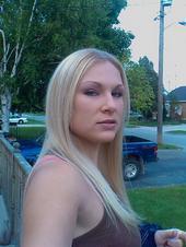 fullChick19's profile picture. 