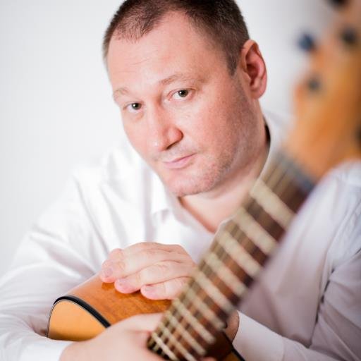 roman_yurchenko's profile picture. Музыкант, поэт, автор и исполнитель, экс-солист группы «Положительный Заряд», киноактёр