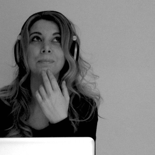 derocktypiste's profile picture. Freelance typiste | transcribent. Uptempo transcripties (320 hits p/m) van muziek gerelateerde interviews voor bijv. biografieën, televisie, onderzoek en print.