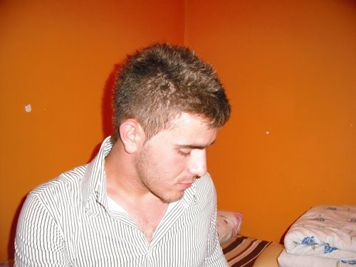 emretakar's profile picture. 