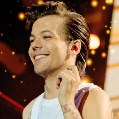 please follow @peachy_lou , they gave you this free follow ! it would mean a lot to me if you checked out my page :)
