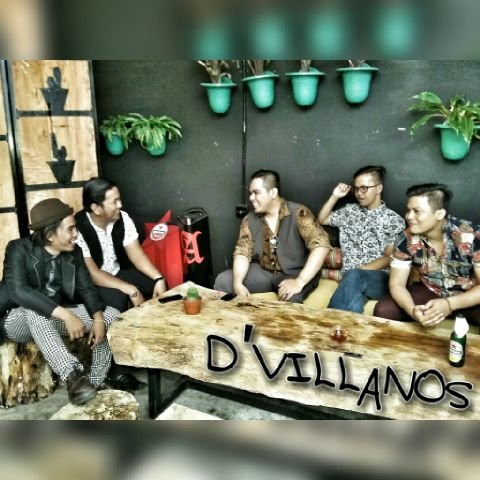 Amateur Musician from small town | Atittude diciplin | proces to be succes |@DvillanosBand| pop oldies | boking us +6281267949489 (Deri)| +6285376614741 (Riky)