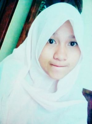 lindaokta22's profile picture. 