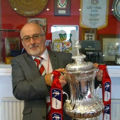 Former Stadium announcer for Wrexham AFC & Wrexham AFC Women. Catch up on my YouTube channel I'r Gad Wrecsam!™️