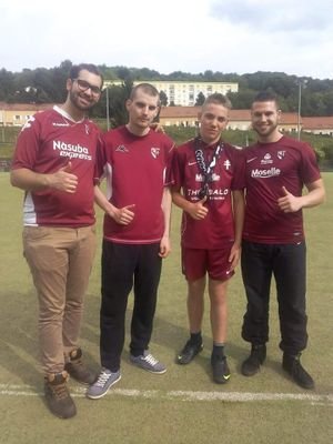 Génération Grenat une grande famille ♥♥♥
Bière et foot ♥♥
FC METZ ♥♥
anti-Nancy