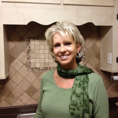 I am a Christian, mother of Jordan & Taylor, technology/STEAM teacher, and life-long learner.