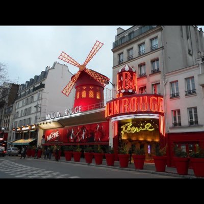 NasroParisien's profile picture. 